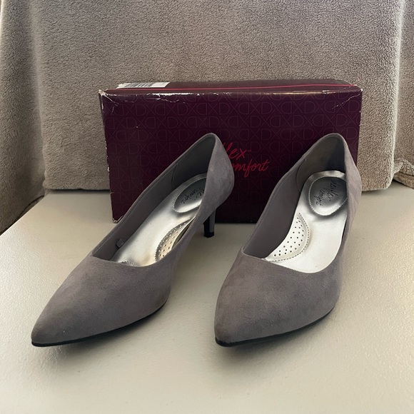 Dexflex Comfort - Jeanne (Gray Grey, Size 8.5) Pump Heels USED - Picture 1 of 16